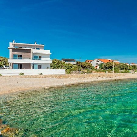 Villa Eni Apartments 2 Mandre Buitenkant foto